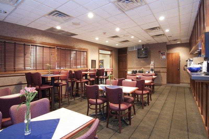 Norwood Inn & Suites Mankato North Mankato Ресторант снимка