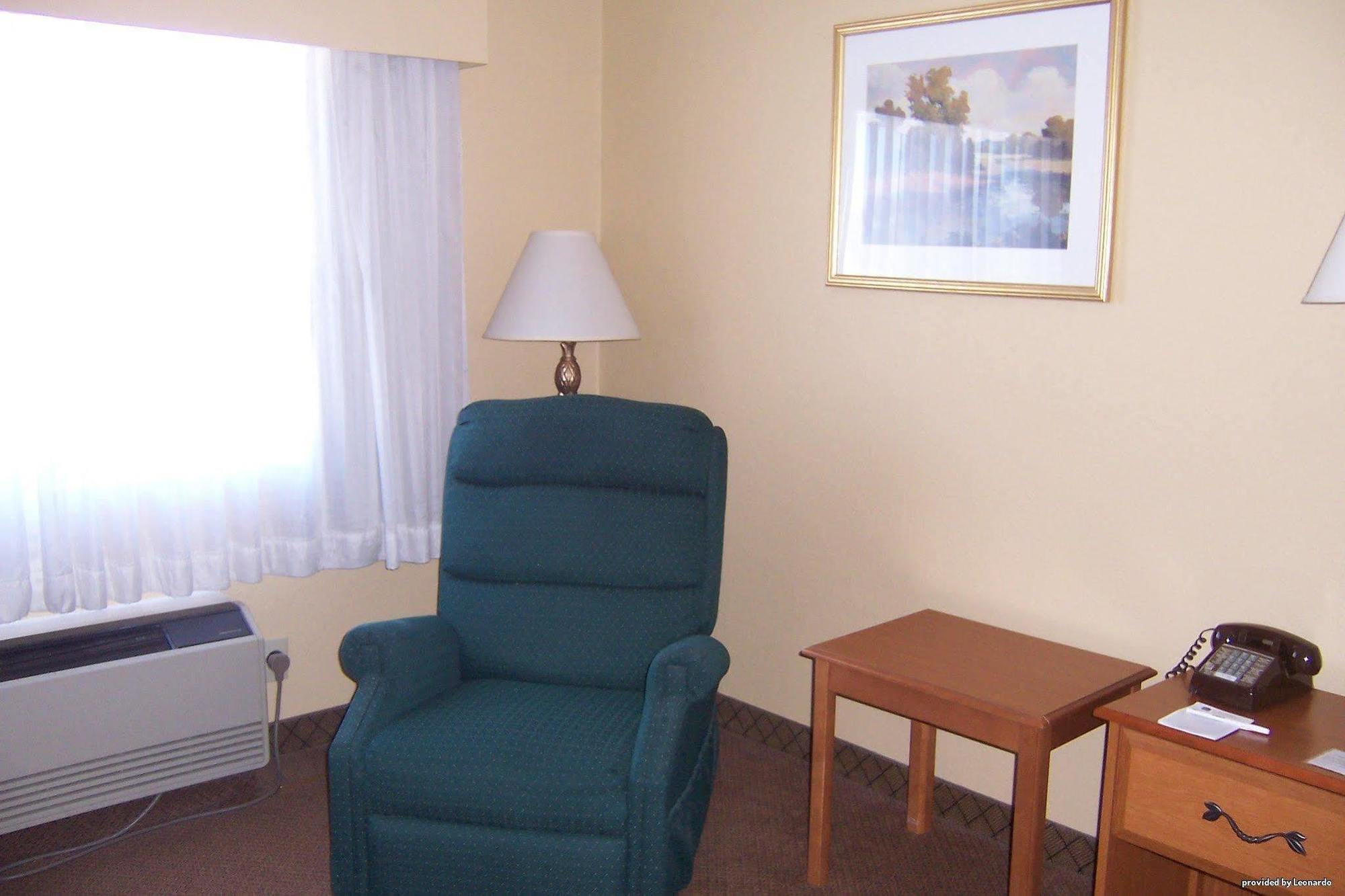 Norwood Inn & Suites Mankato North Mankato Екстериор снимка