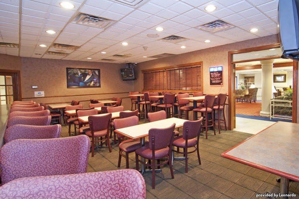 Norwood Inn & Suites Mankato North Mankato Екстериор снимка