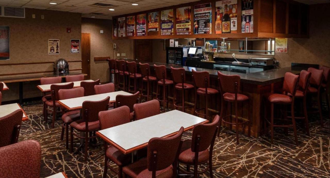 Norwood Inn & Suites Mankato North Mankato Екстериор снимка